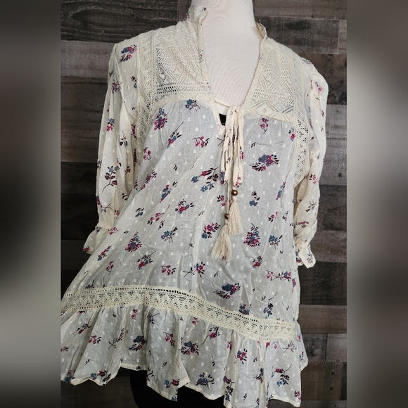 Cottagecore Floral Tunic - Picture 2 of 6